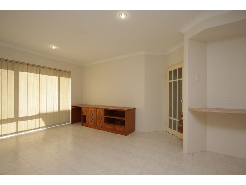 38 De Havilland View, Maylands WA 6051