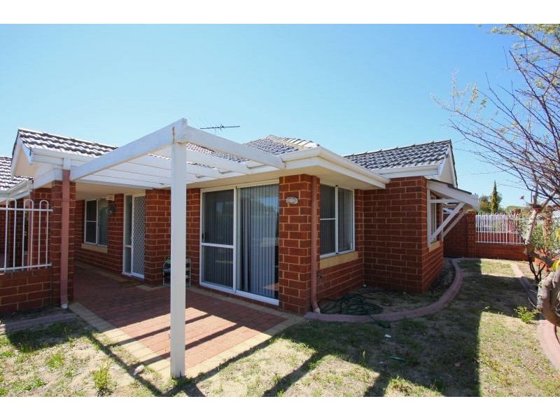 132 Robert Street, Como WA 6152