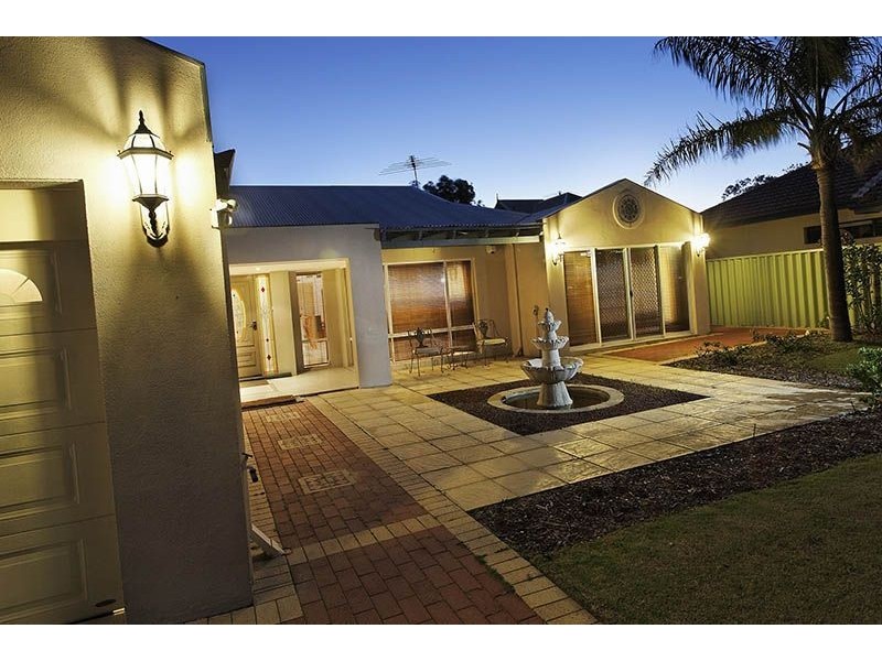 15 Glenelg Street, Applecross WA 6153
