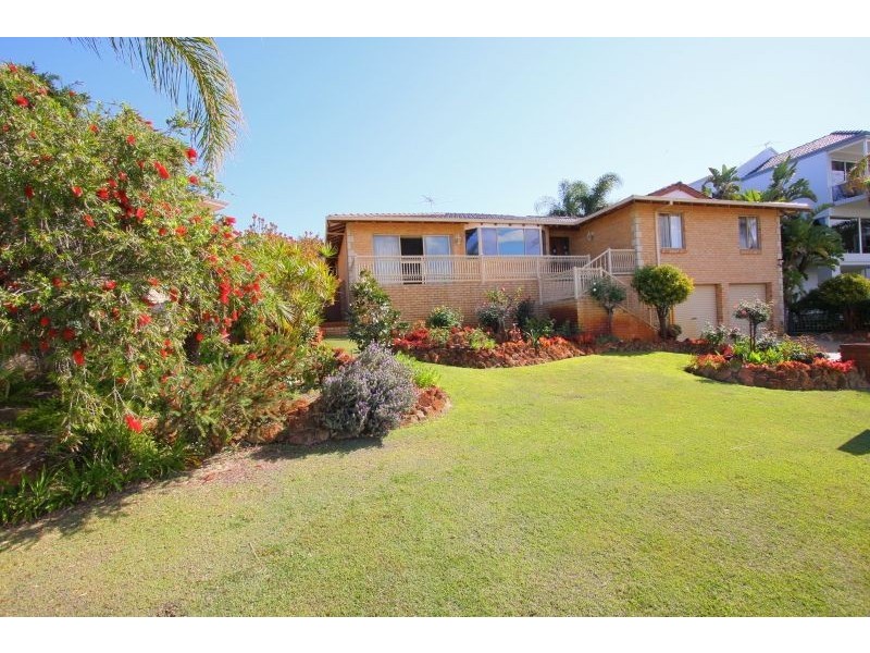38 Whitfeld Terrace, Winthrop WA 6150