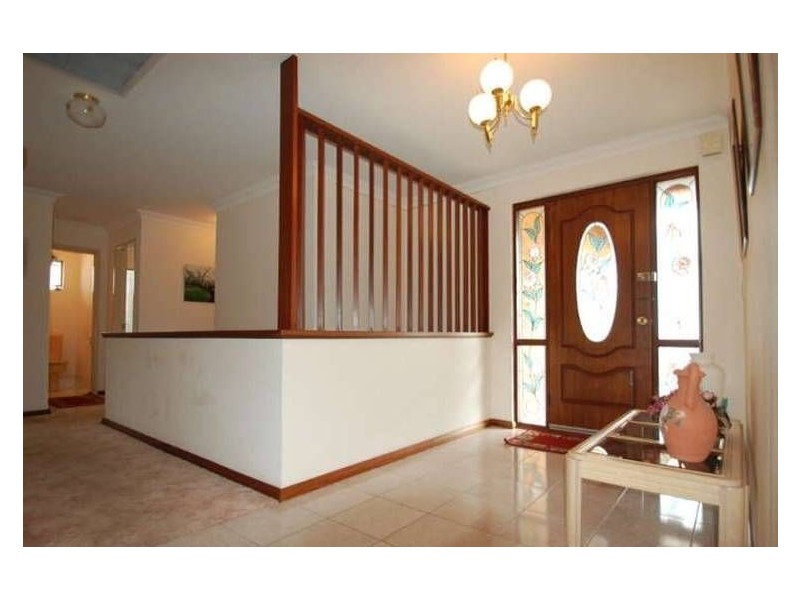 38 Whitfeld Terrace, Winthrop WA 6150