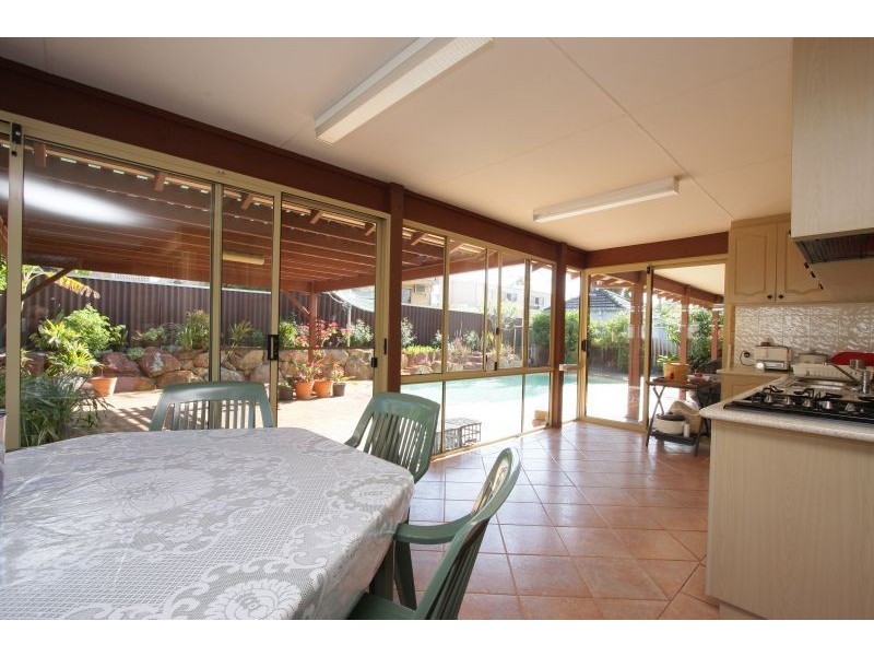 38 Whitfeld Terrace, Winthrop WA 6150