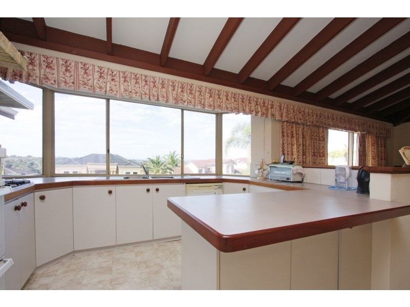 38 Whitfeld Terrace, Winthrop WA 6150