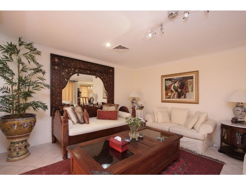 35 Lowan Loop, Karawara WA 6152