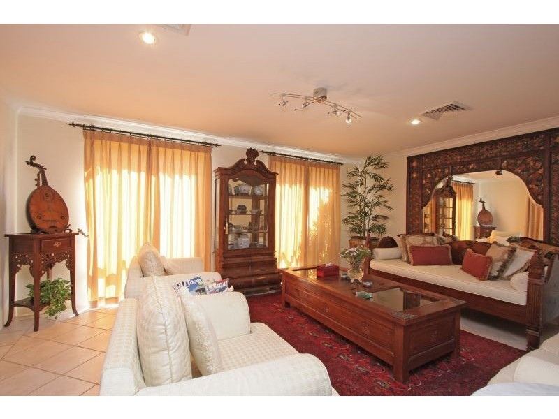 35 Lowan Loop, Karawara WA 6152