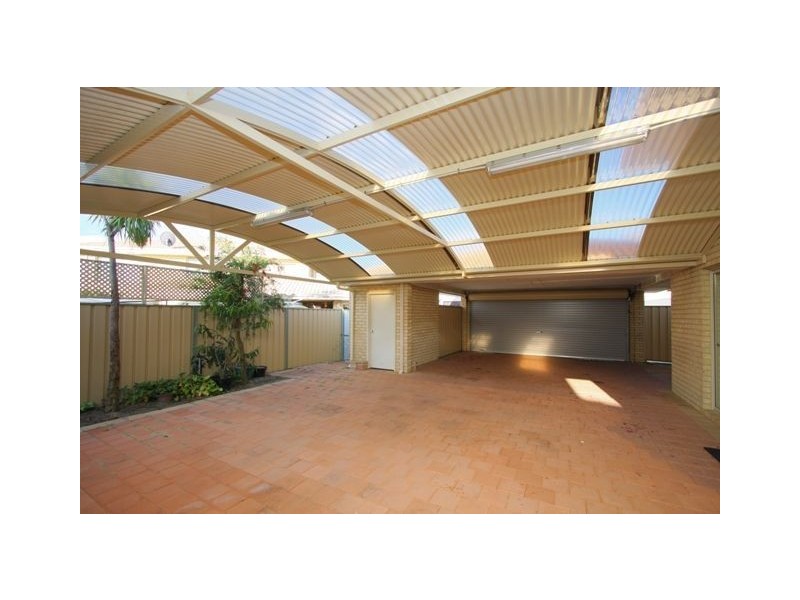1/5 Dornie Place, Ardross WA 6153