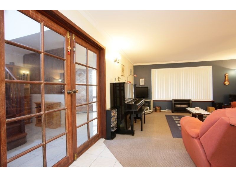 273A Riverton Drive, Shelley WA 6148