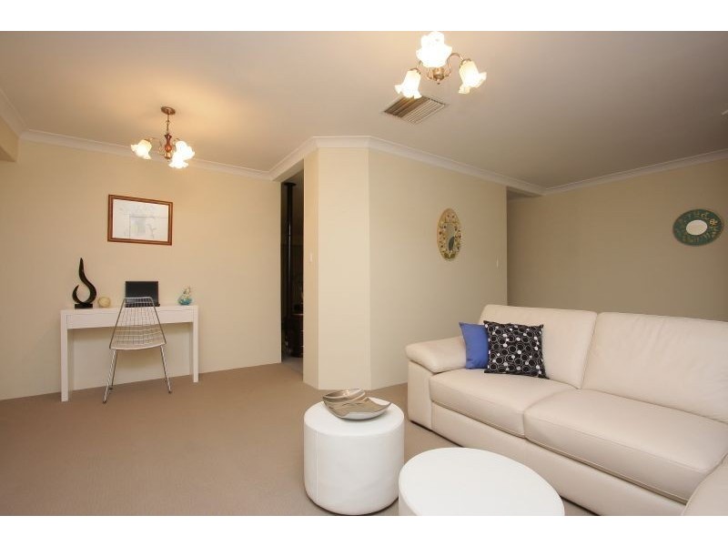 73A Reynolds Rd, Mount Pleasant WA 6153