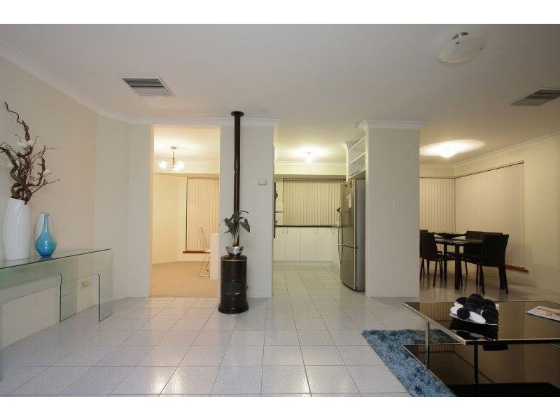 73A Reynolds Rd, Mount Pleasant WA 6153