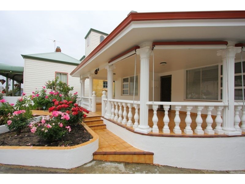 7 Dorothy Street, Fremantle WA 6160