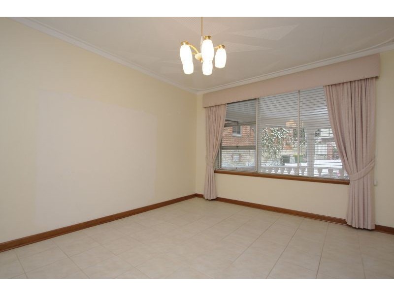 7 Dorothy Street, Fremantle WA 6160