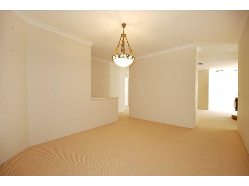 73 Winthrop Drive, Winthrop WA 6150