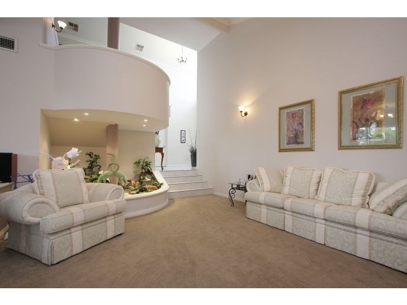 3 Rossiter Way, Winthrop WA 6150