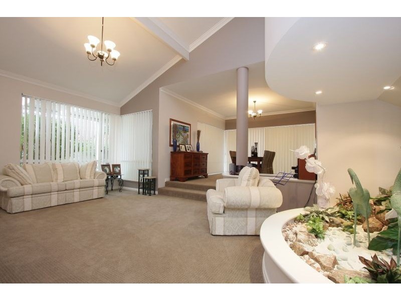 3 Rossiter Way, Winthrop WA 6150