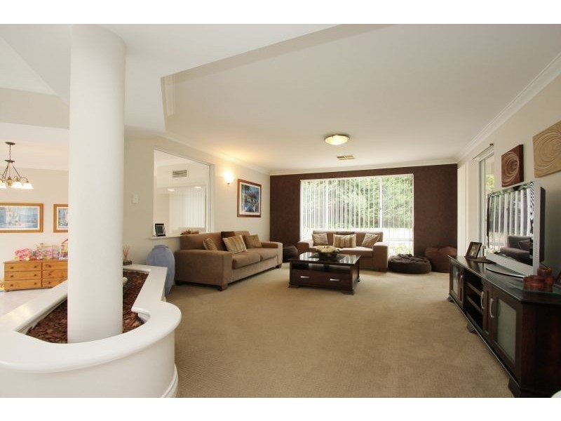 3 Rossiter Way, Winthrop WA 6150