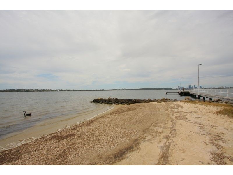 9 The Strand, Applecross WA 6153