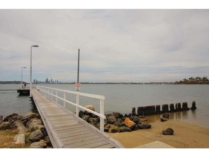 9 The Strand, Applecross WA 6153