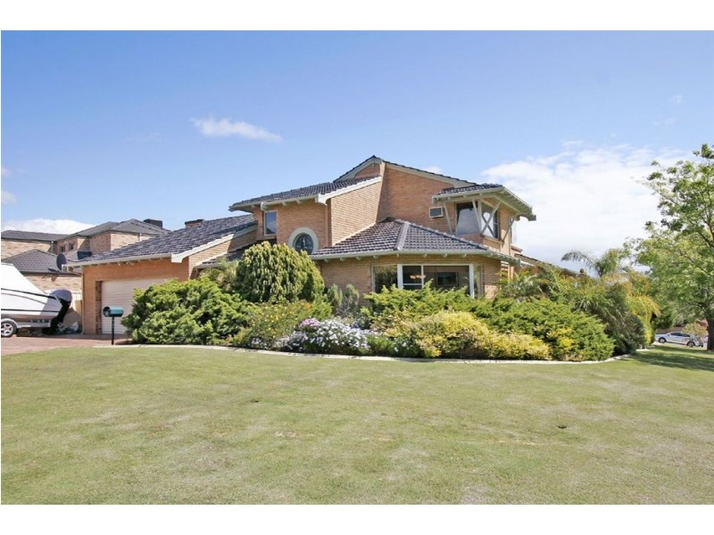 2 Storrs Place, Winthrop WA 6150