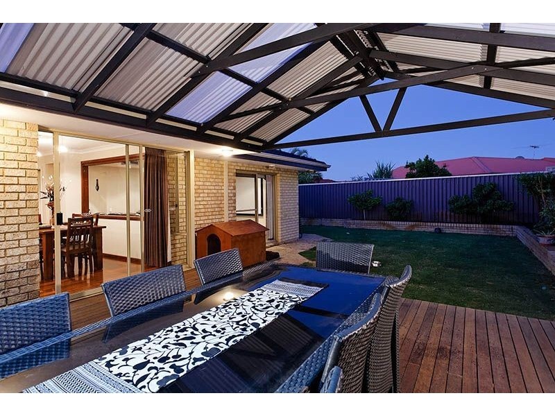 15 Quirk Dale, Winthrop WA 6150