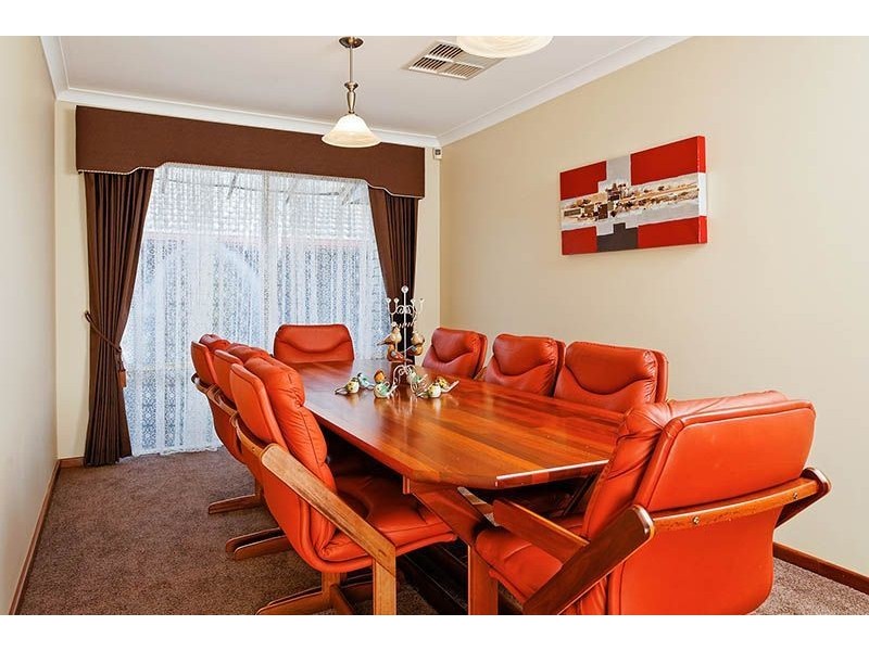 15 Quirk Dale, Winthrop WA 6150