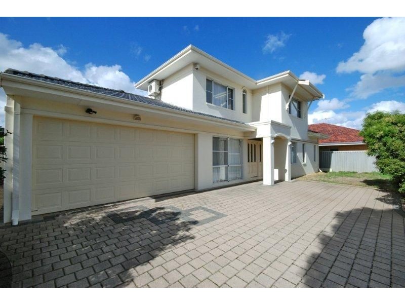 34B Simpson Street, Applecross WA 6153