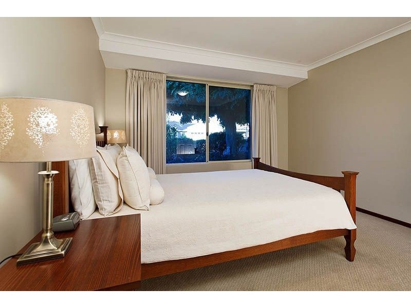 48 Freedman Way, Winthrop WA 6150