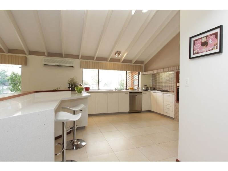 20 St Michael Terrace, Mount Pleasant WA 6153