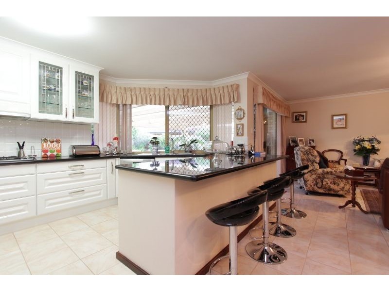 13 Mauldon Mews, Winthrop WA 6150