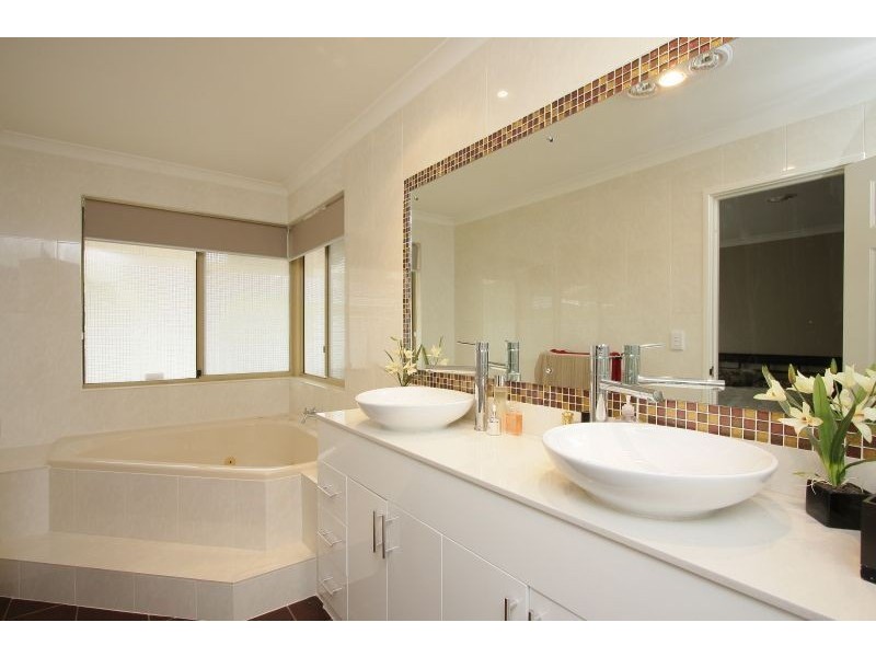 89 Aitken Drive, Winthrop WA 6150