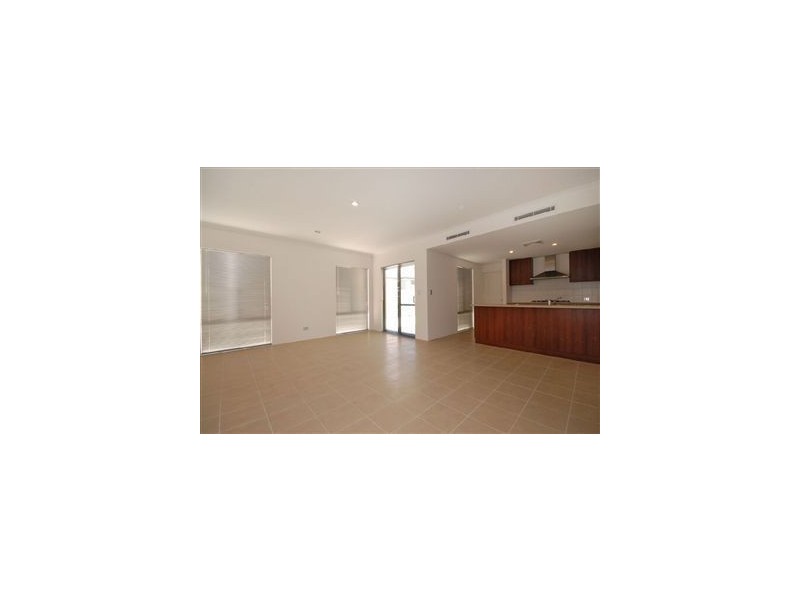 327 Fulham Street, Cloverdale WA 6105
