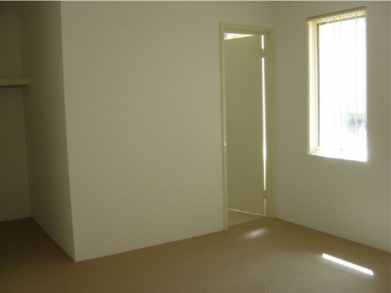 4/13-15 James Street, Cannington WA 6107