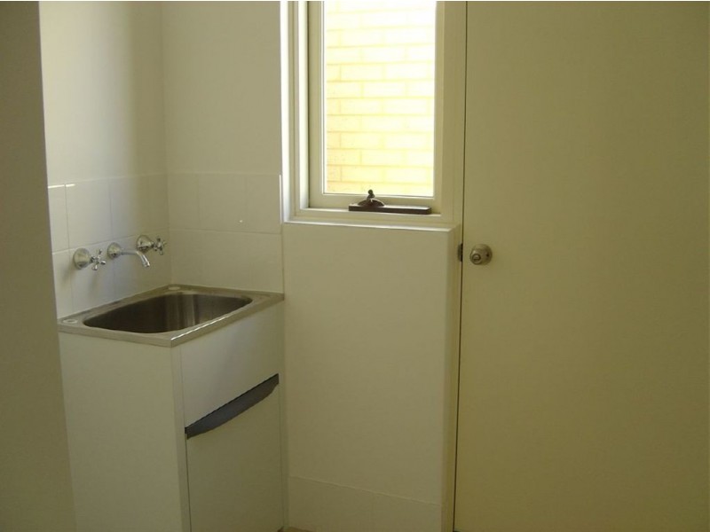 4/13-15 James Street, Cannington WA 6107
