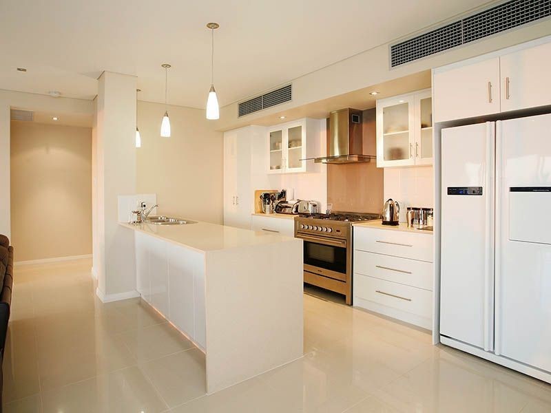 8/52 Rollinson Road, North Coogee WA 6163