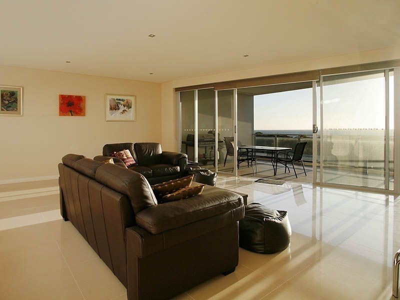 8/52 Rollinson Road, North Coogee WA 6163