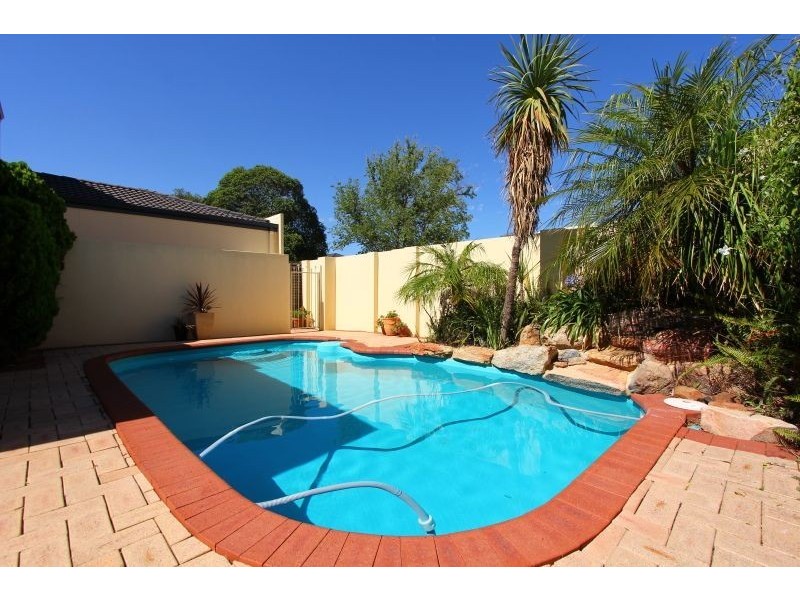 8 Hesford Avenue, Mount Pleasant WA 6153