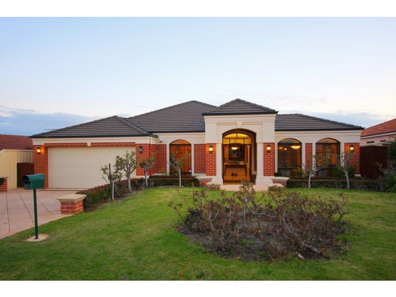 92 Aitken Drive, Winthrop WA 6150