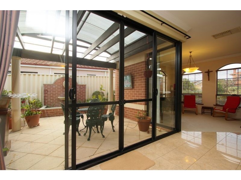 92 Aitken Drive, Winthrop WA 6150