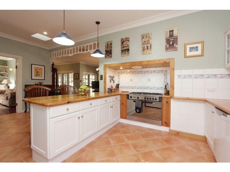 12 Cormack Road, Alfred Cove WA 6154