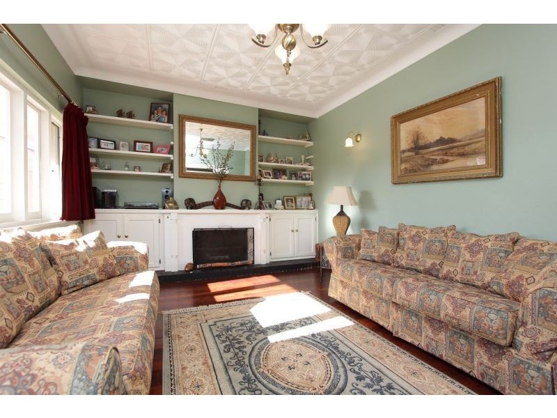 12 Cormack Road, Alfred Cove WA 6154