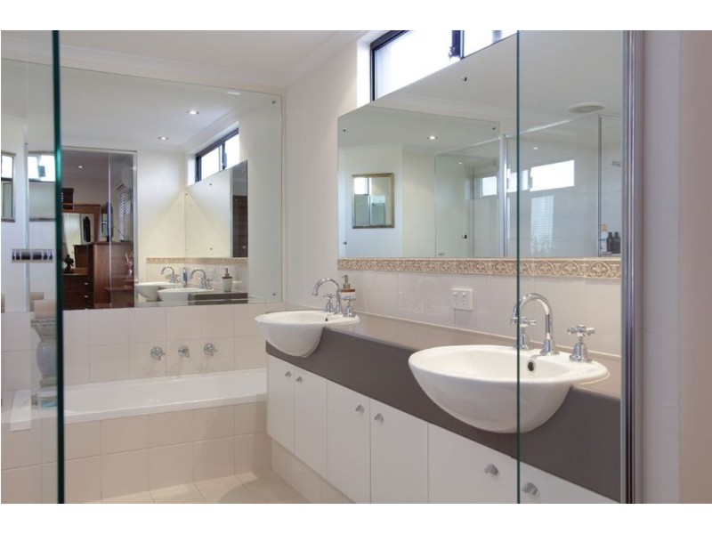 7A Allerton Way, Booragoon WA 6154