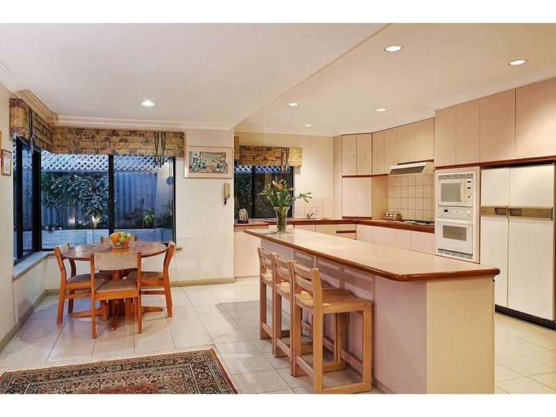 5 Wylie Cove, Winthrop WA 6150