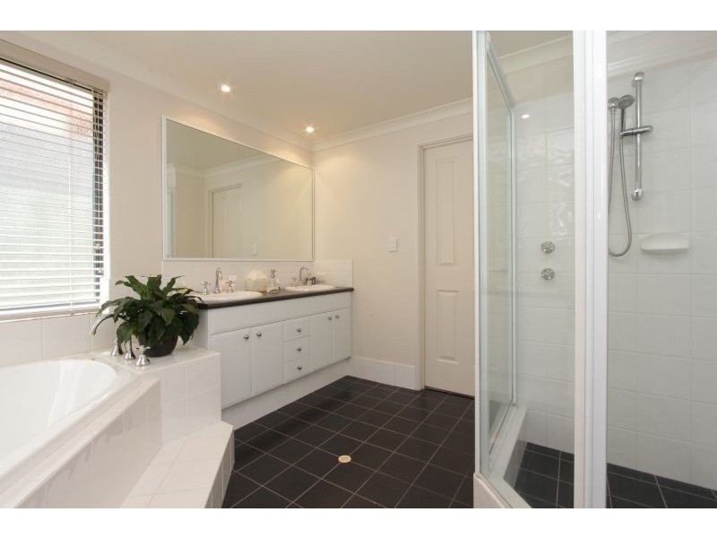 18 Killilan Road, Applecross WA 6153