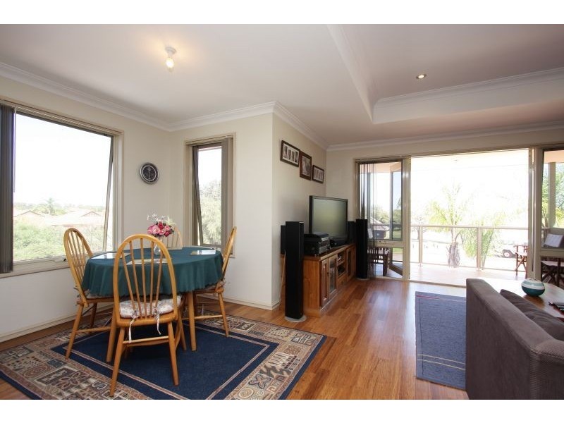 9 Jolley Grove, Winthrop WA 6150