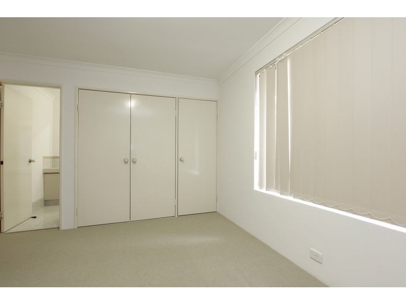 2/73 Queen Street, Bentley WA 6102