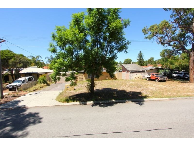 43 Ochiltree Way, Kardinya WA 6163