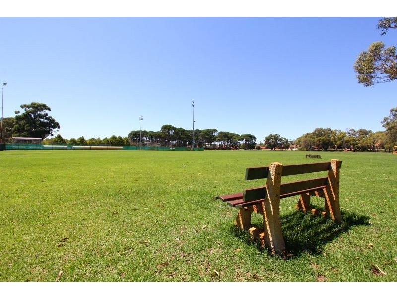 43 Ochiltree Way, Kardinya WA 6163