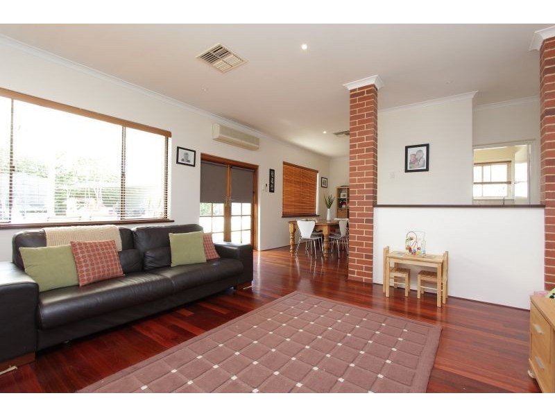 16 Spargo Street, Myaree WA 6154