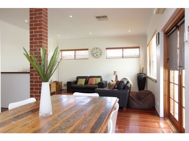 16 Spargo Street, Myaree WA 6154