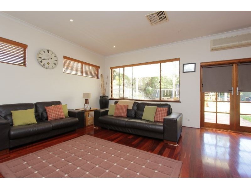 16 Spargo Street, Myaree WA 6154