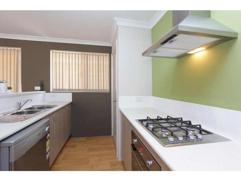 10 Scarpview Road, East Cannington WA 6107